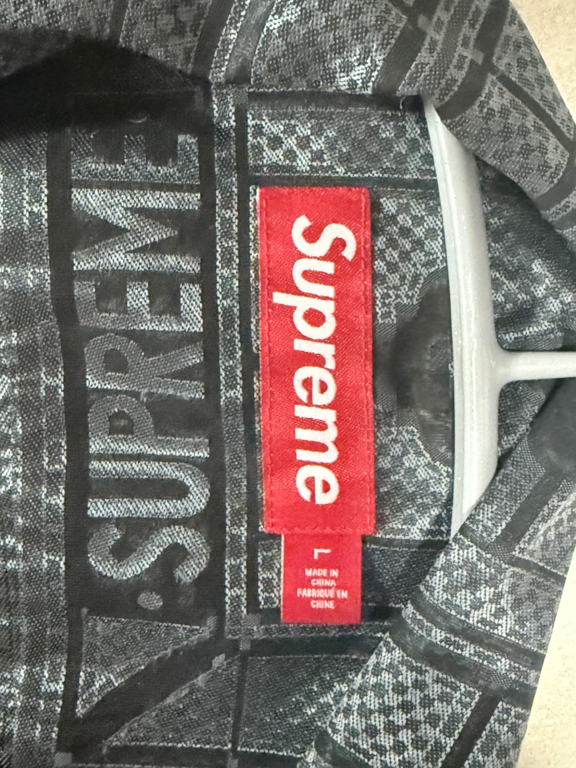 [L] 슈프림 트레이 자카드 S/S 셔츠 블랙 상품이미지2