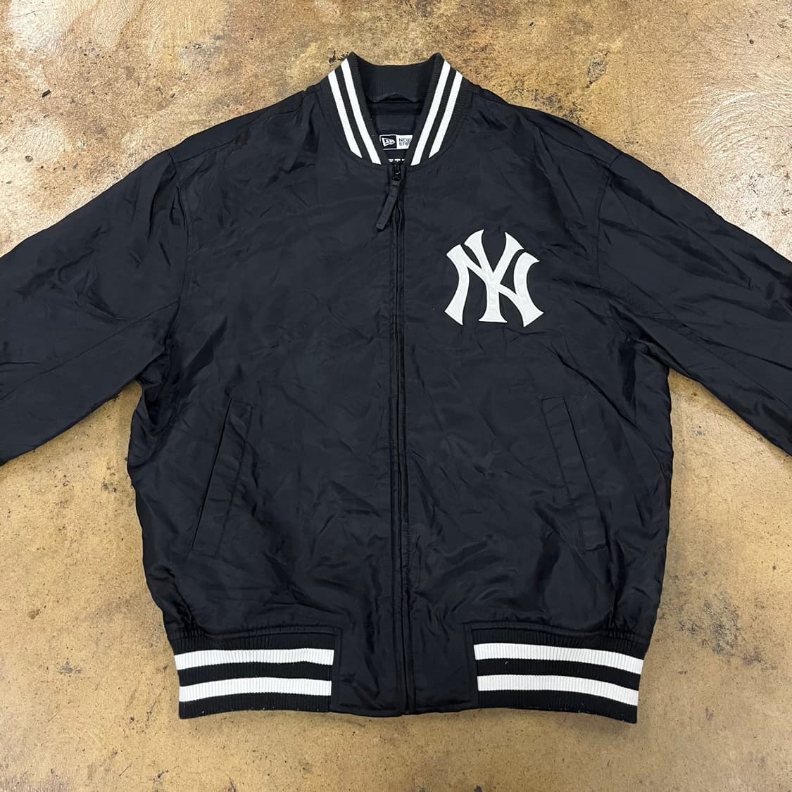 [정품/L] 뉴에라 양키즈 블랙 바람막이 자켓 b19 상품이미지3