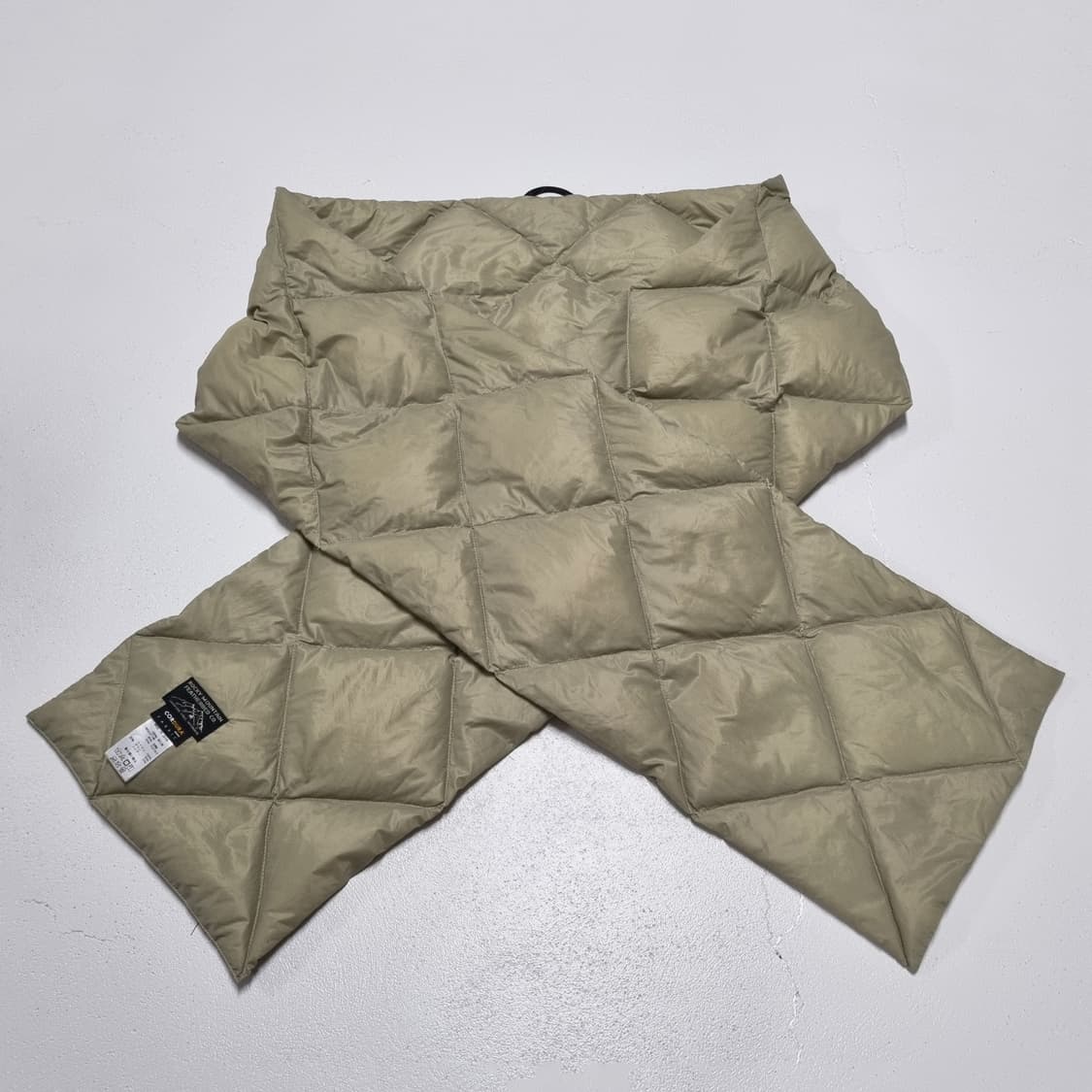 ROCKY MOUNTAIN 페더베드 패딩 목도리 - OS 상품이미지2