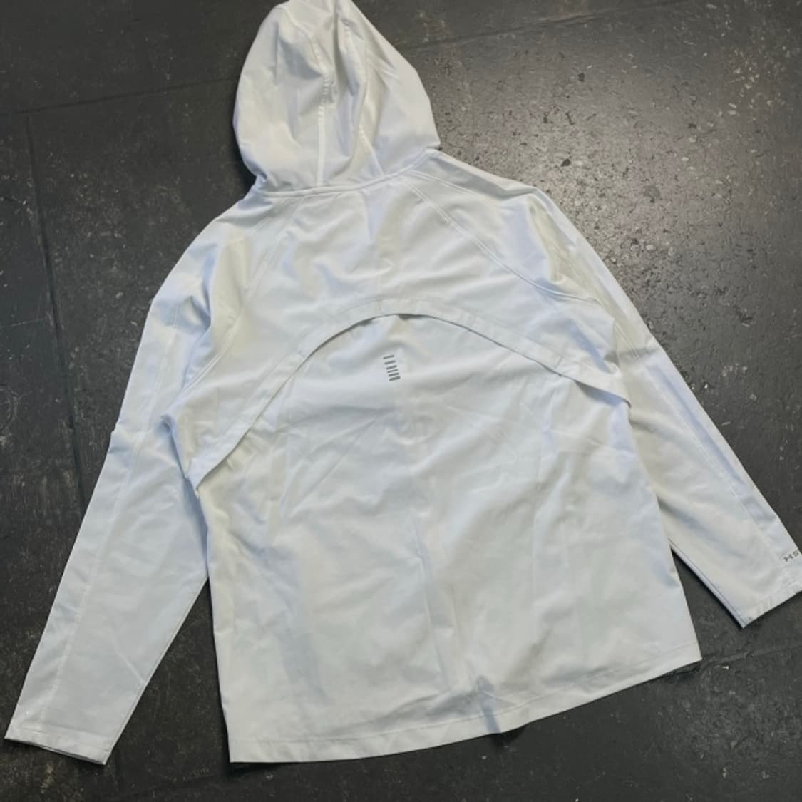 105 언더아머 바람막이  상품이미지5