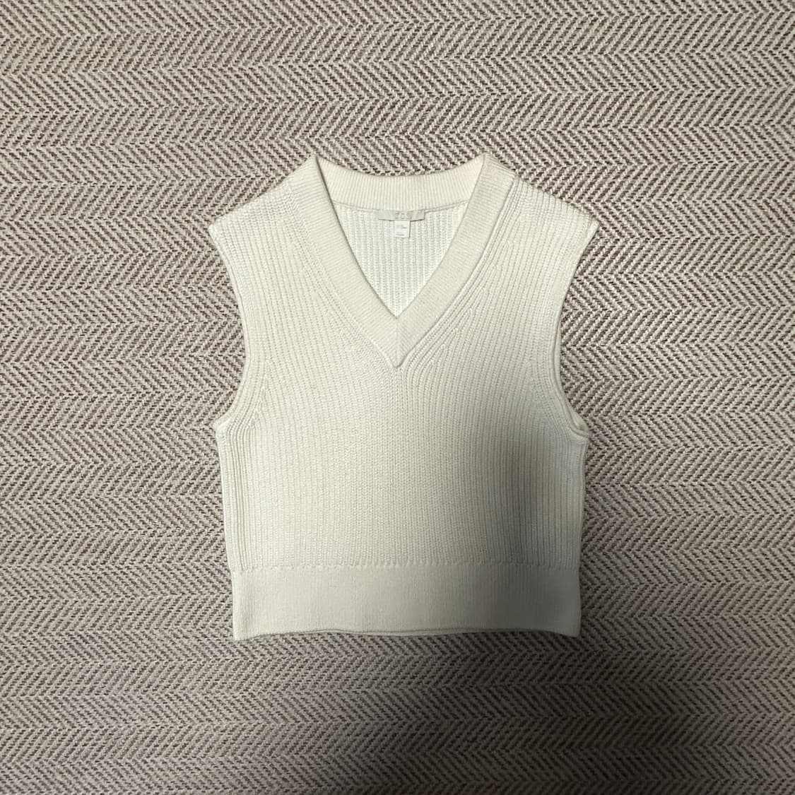 COS knit vest white 상품이미지1