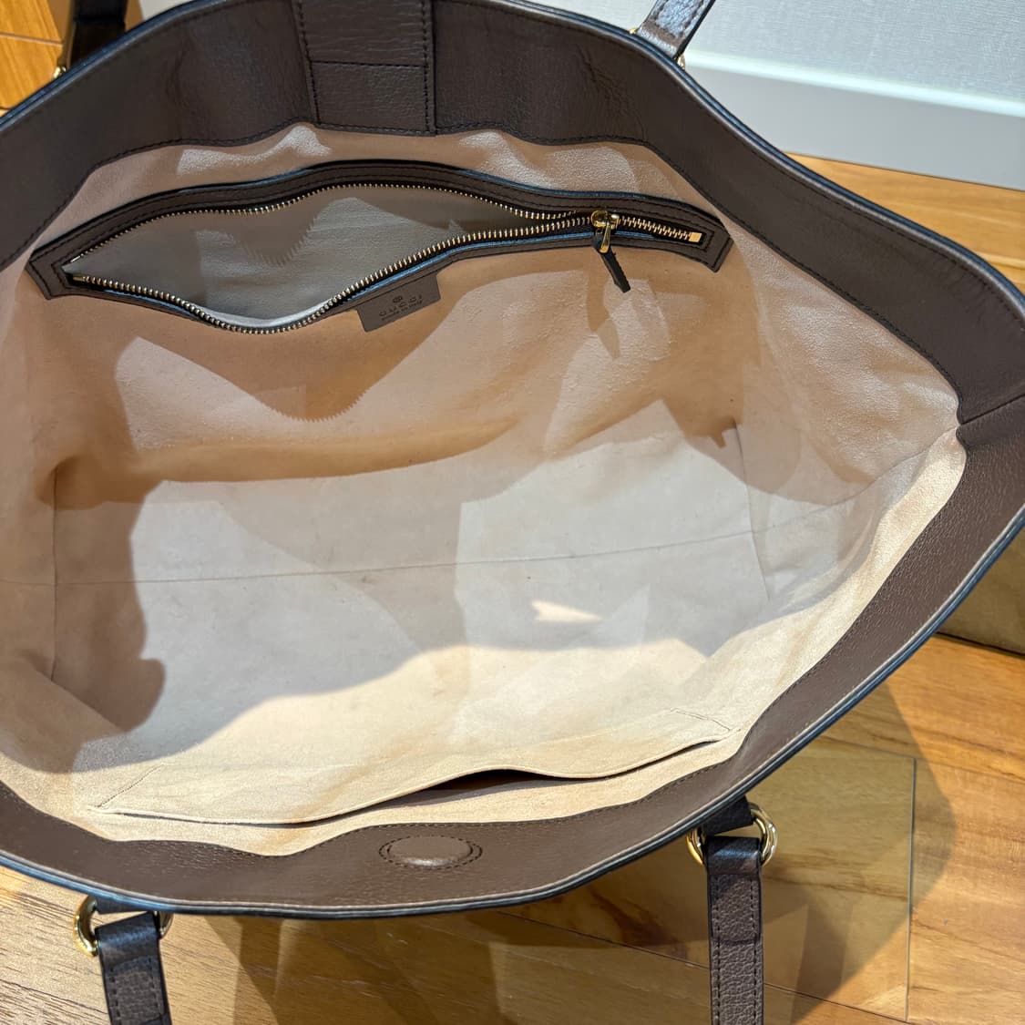 정품 구찌 GG 오디피아 쇼퍼백 미디움 상품이미지7