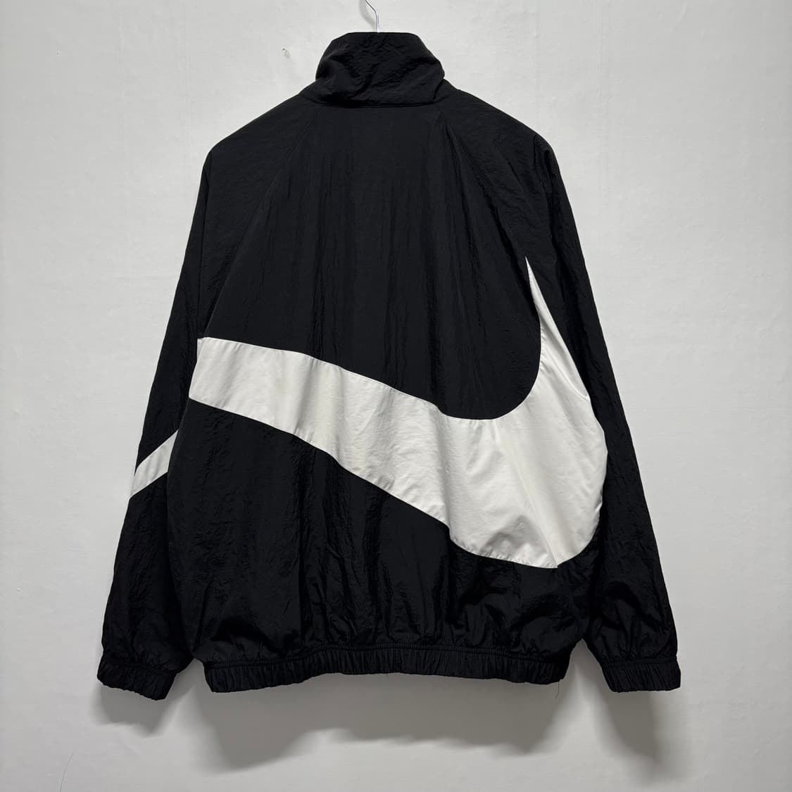 나이키 블랙 빅스우시 바람막이 상품이미지3