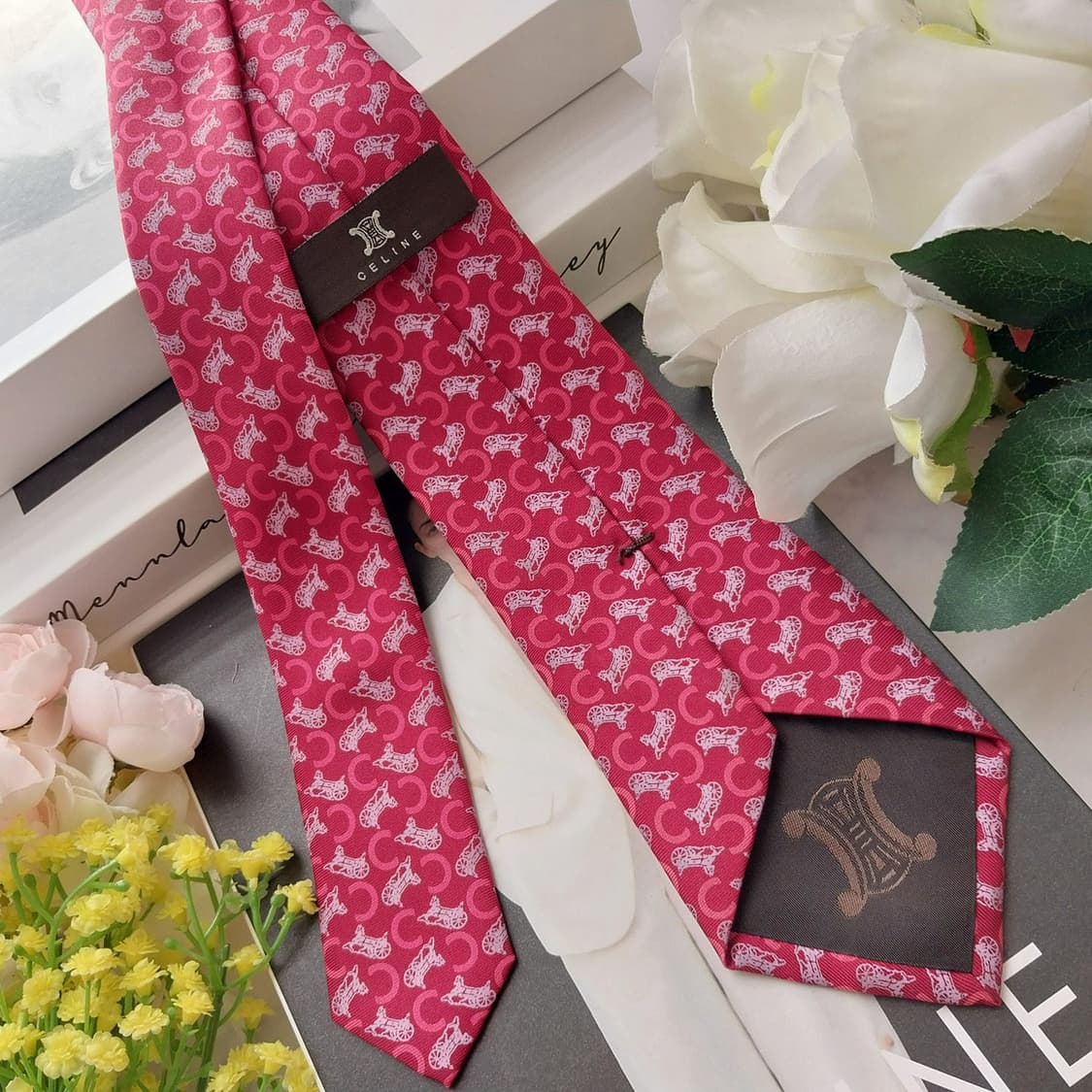 셀린느 실크 레드 트리옴프 슬림 넥타이 7.6cm A+등급 K1324
 상품이미지5