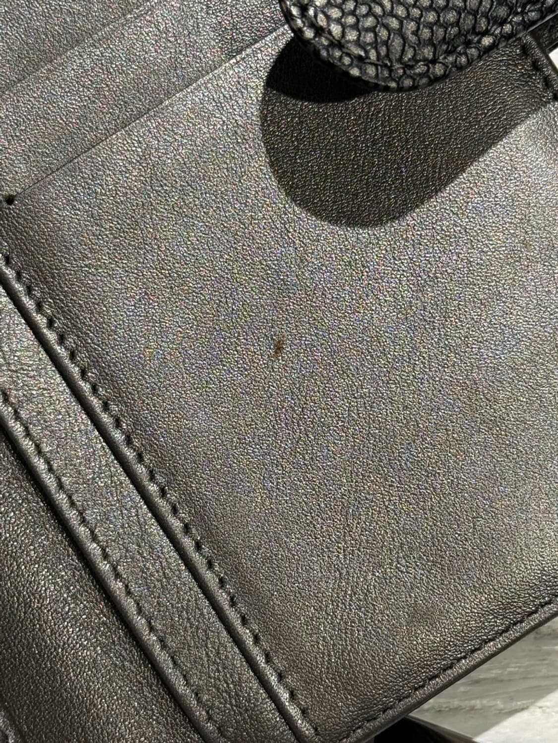 샤넬 블랙 CC 로고 캐비어 레더 월렛 상품이미지9