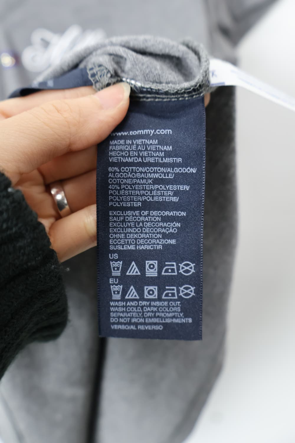 Tommy Hilfiger V-neck T-shirts 상품이미지7