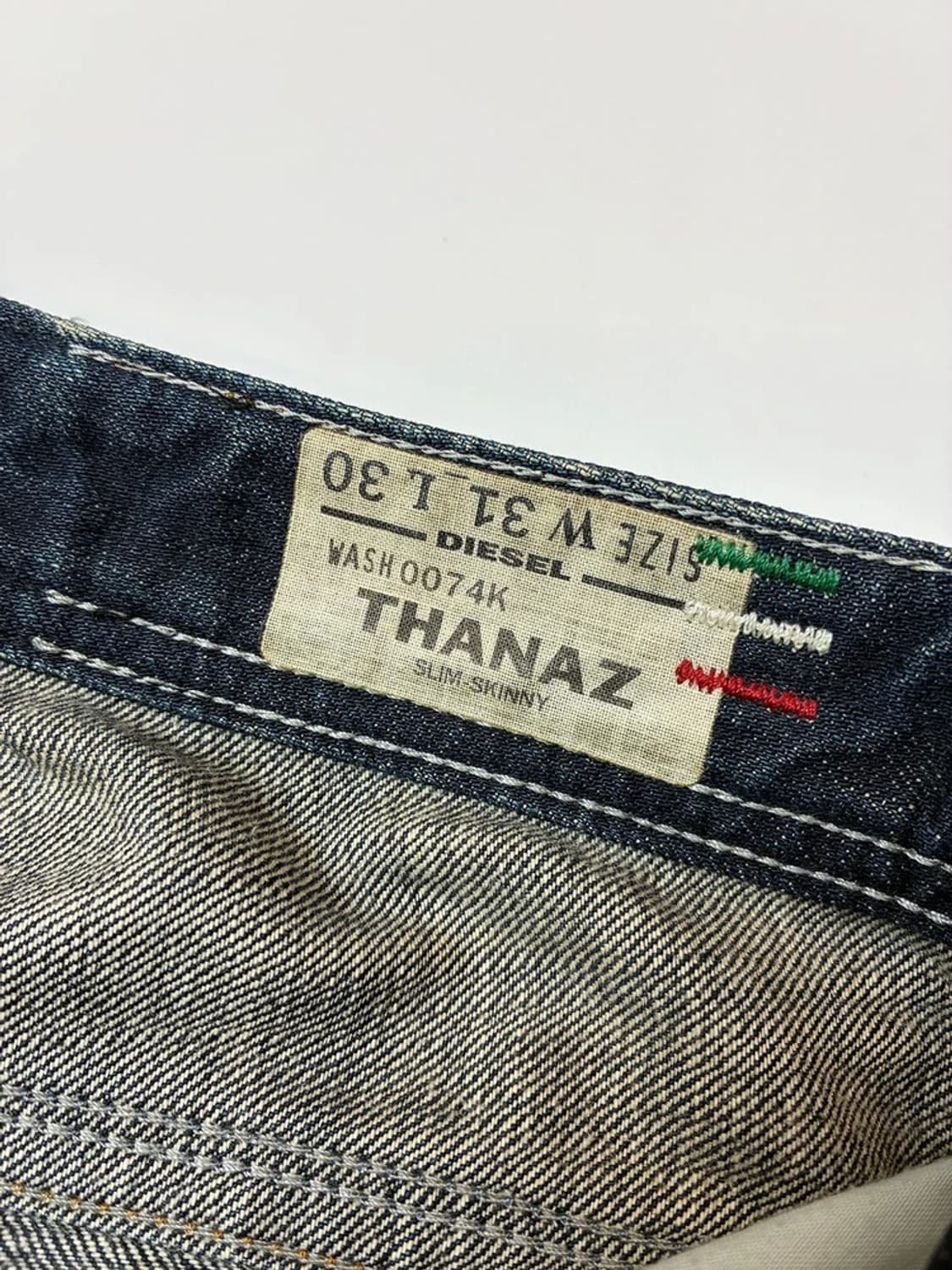 디젤 DIESEL THANAZ 74K 페인팅 자수 데님 팬츠 PN5008 상품이미지8