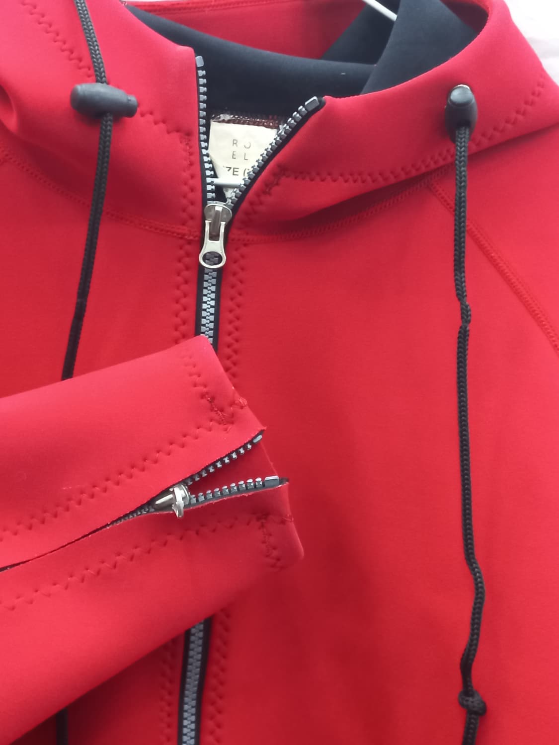 로엘(ROEL) 레드 네오프렌 방풍자켓 100 상품이미지1