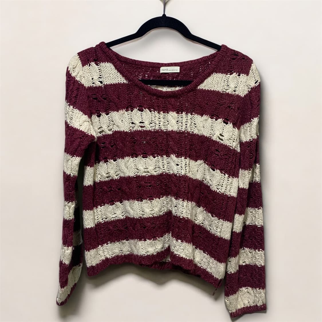 어쓰뮤직 재팬 스트라이프 니트 상품이미지1