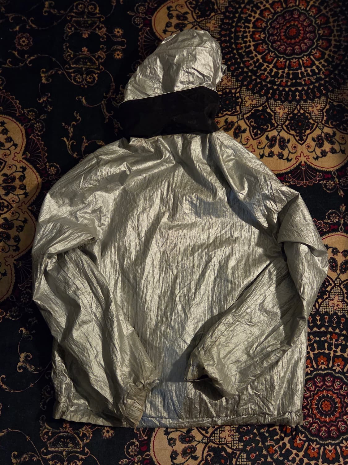 [MCM] 리버시블 바람막이 자켓 (블랙 패턴 / 실버 메탈릭) 상품이미지5