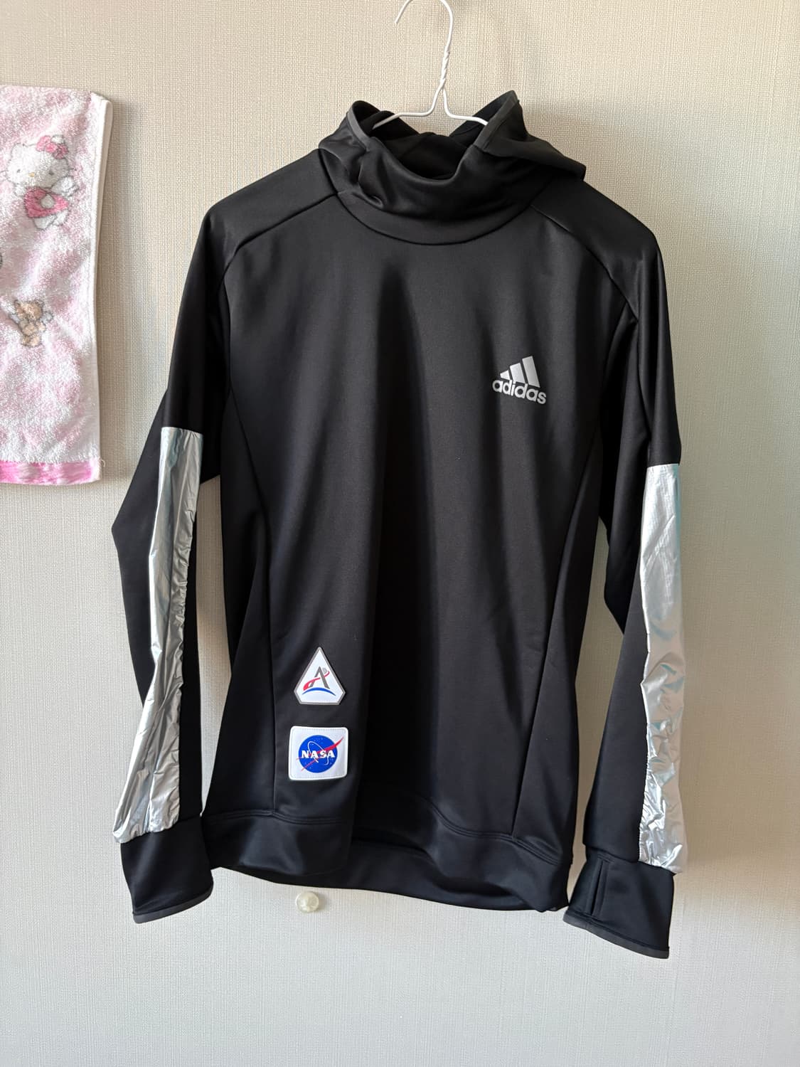 실버 디테일 나사 후드 티,, 상품이미지1