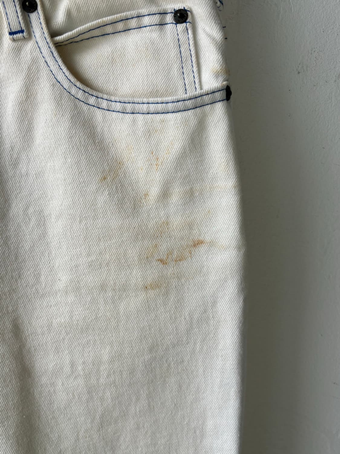 라프시몬스 캘빈 클라인 205W39NYC 앤디워홀 화이트 진 상품이미지5