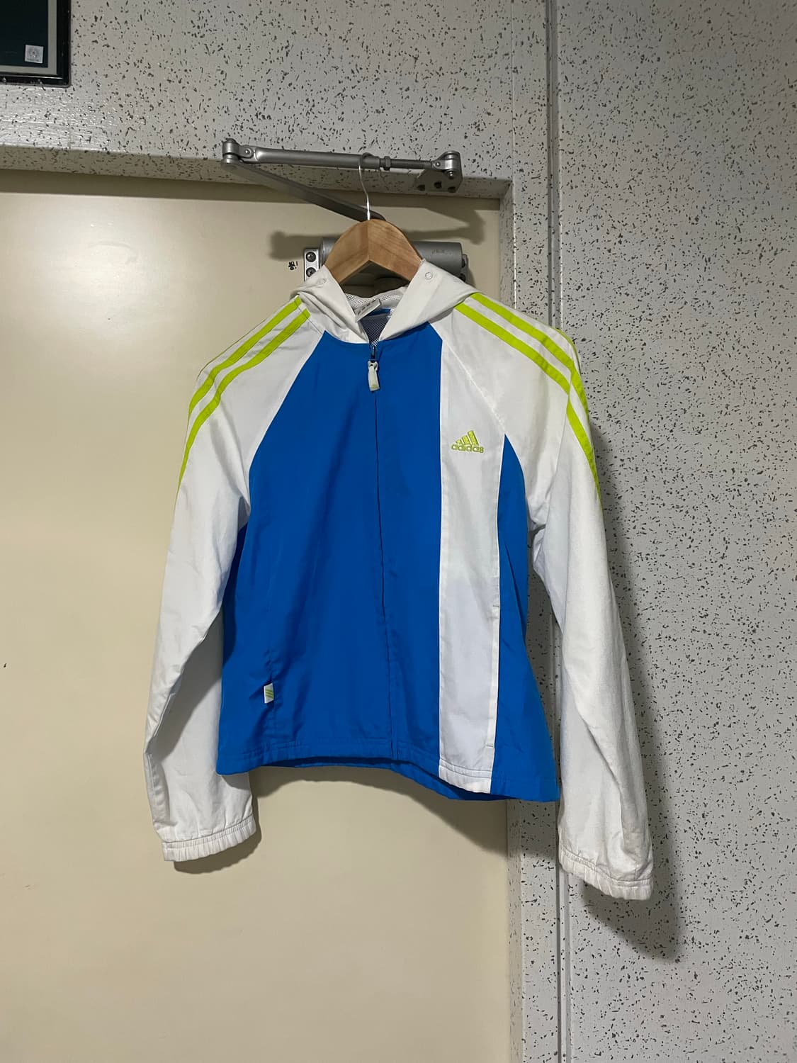 adidas windbreaker 상품이미지1