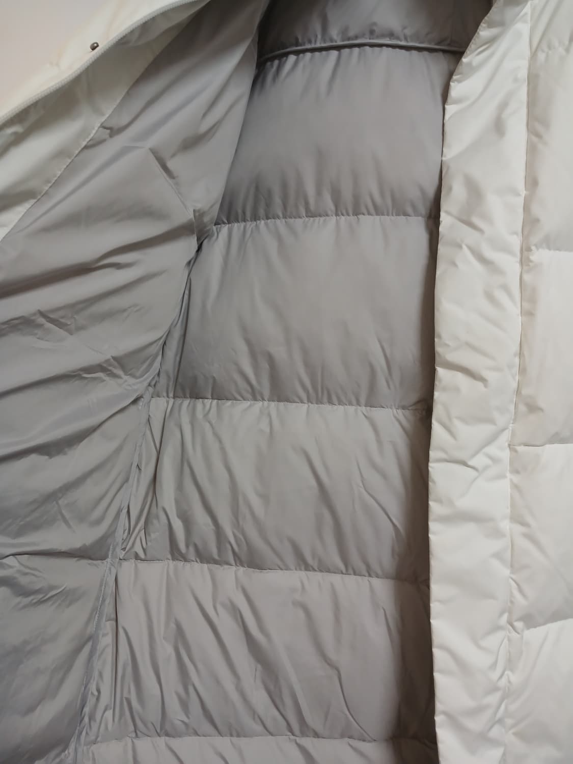 (M,95)아디다스 남녀공용 푸피 롱 다운패딩 화이트 상품이미지7