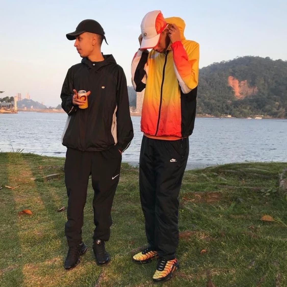 나이키 에어맥스 튠드 바람막이 자켓 상품이미지3