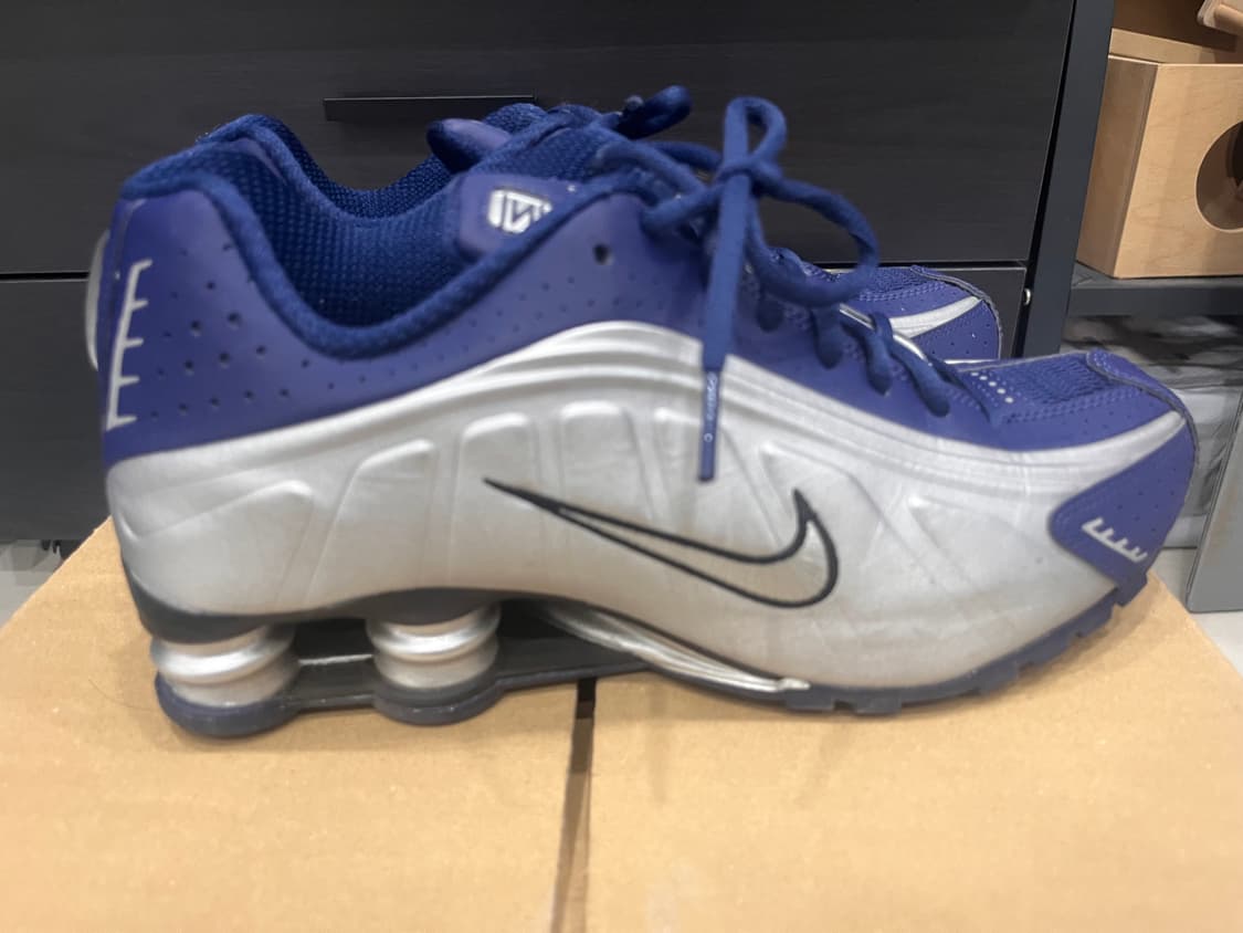 나이키 샥스 R4 블루 보이드 상품이미지1