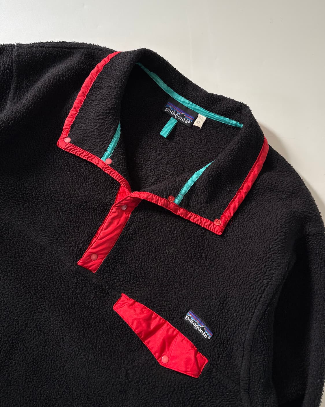 Patagonia 파타고니아 블랙컬러 신칠라 스냅 후리스 상품이미지3