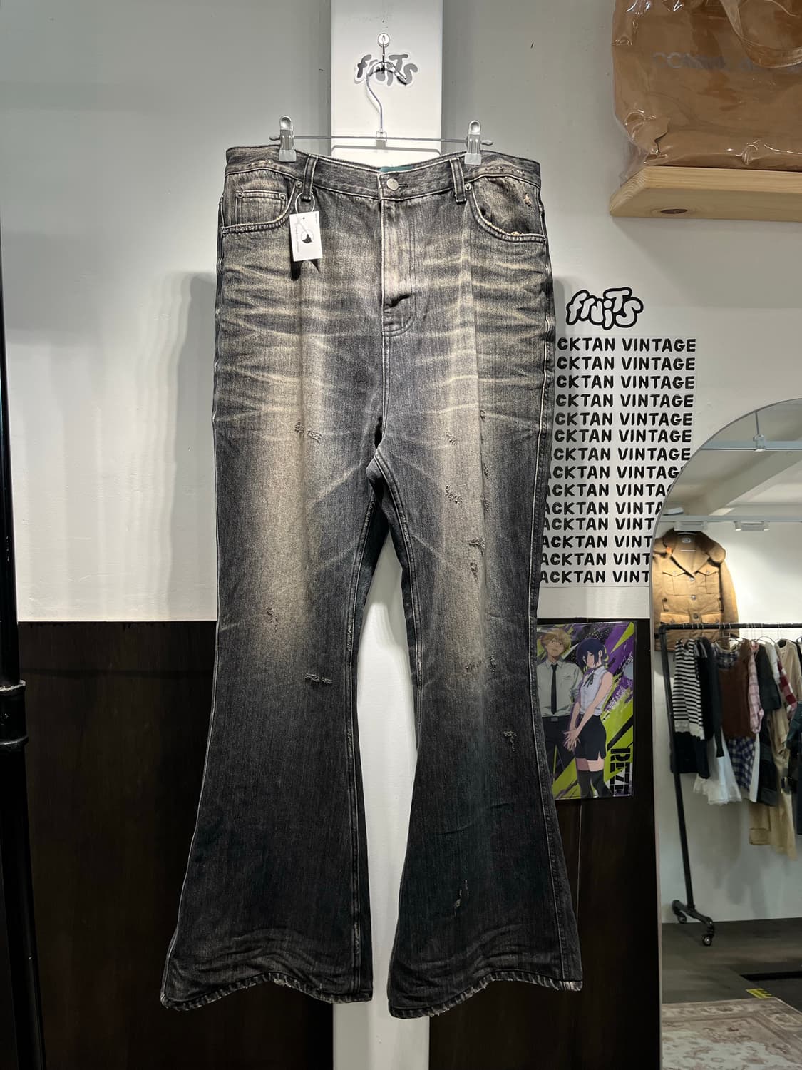 언더마이카 24FW WRINKLED WASHED FLARE JEANS 상품이미지2