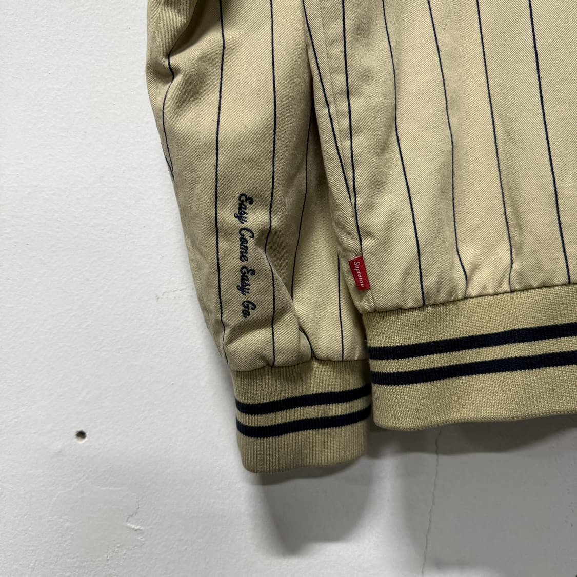 슈프림 19ss 최고 핀스트라이프 바시티 자켓 탄 상품이미지6