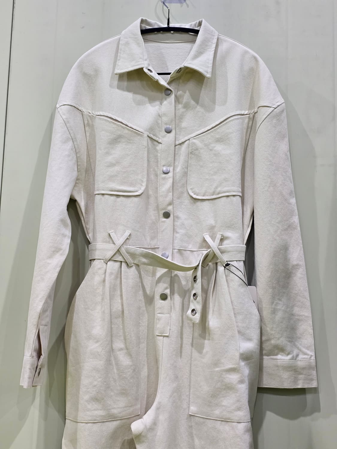 앤아더스토리즈 아이보리 점프수트 상품이미지8