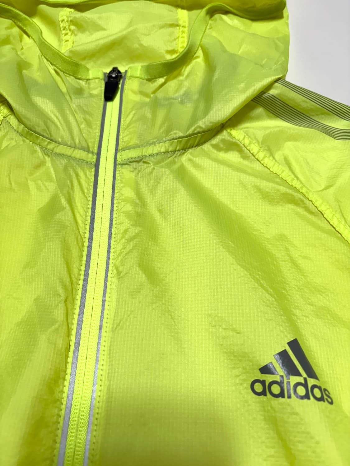 아디다스 윈드브레이커 하이넥 형광 바람막이 상품이미지2