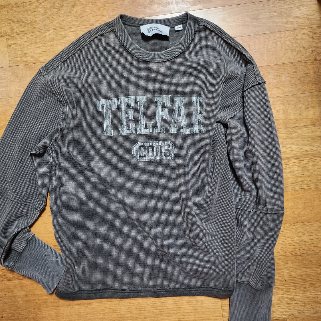 텔파 롱슬리브 차콜 상품이미지1