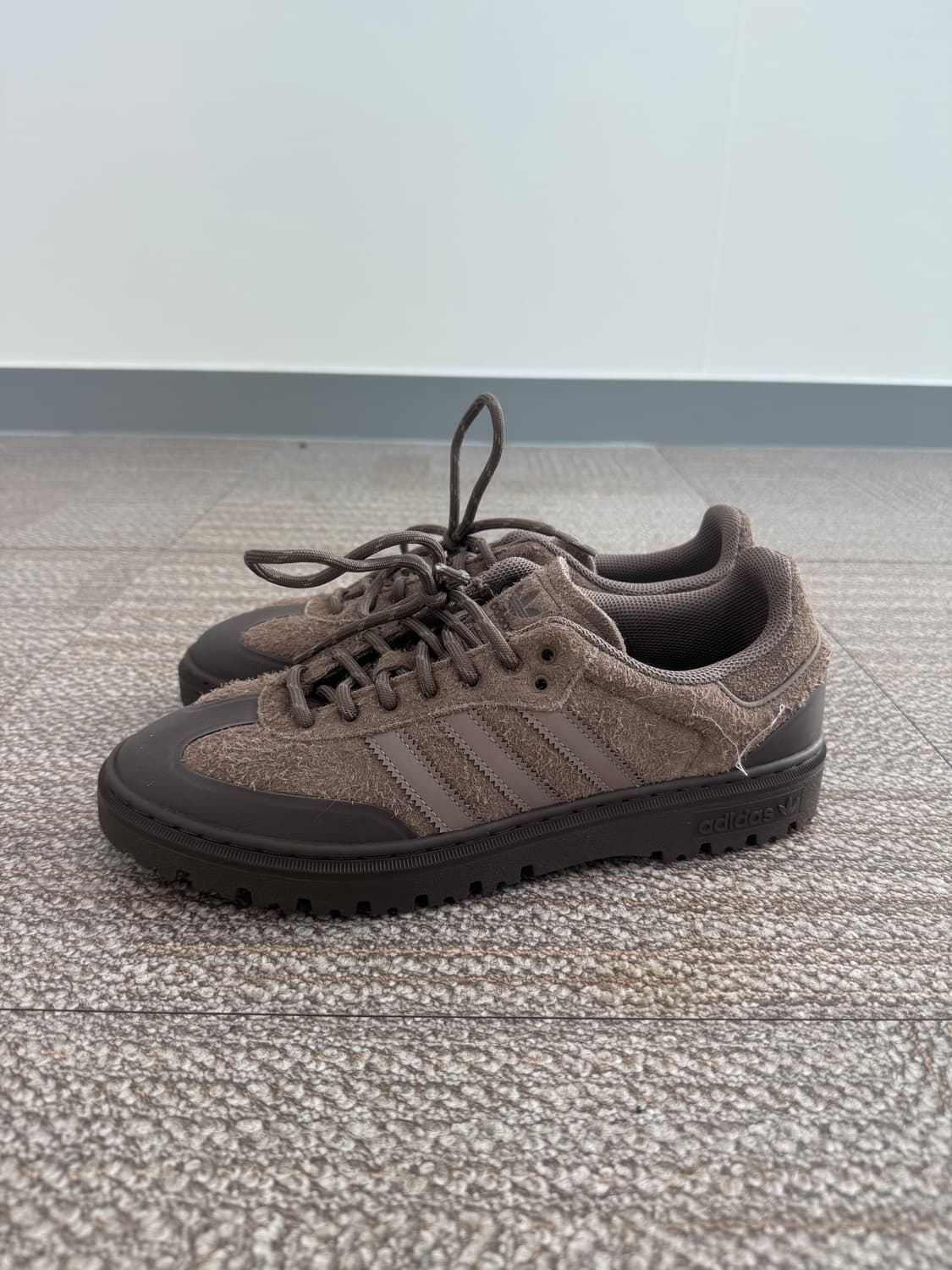 아디다스 오리지널 삼바 윈터 어스 브라운 상품이미지4