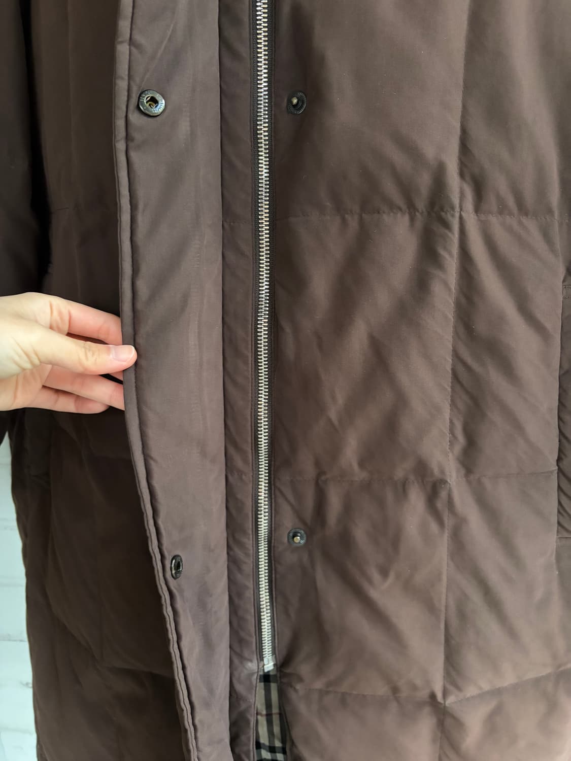 버버리 런던 브라운 덕다운 패딩 상품이미지6