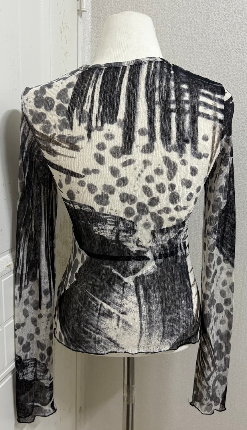 메쉬 시스루 탑 상품이미지2