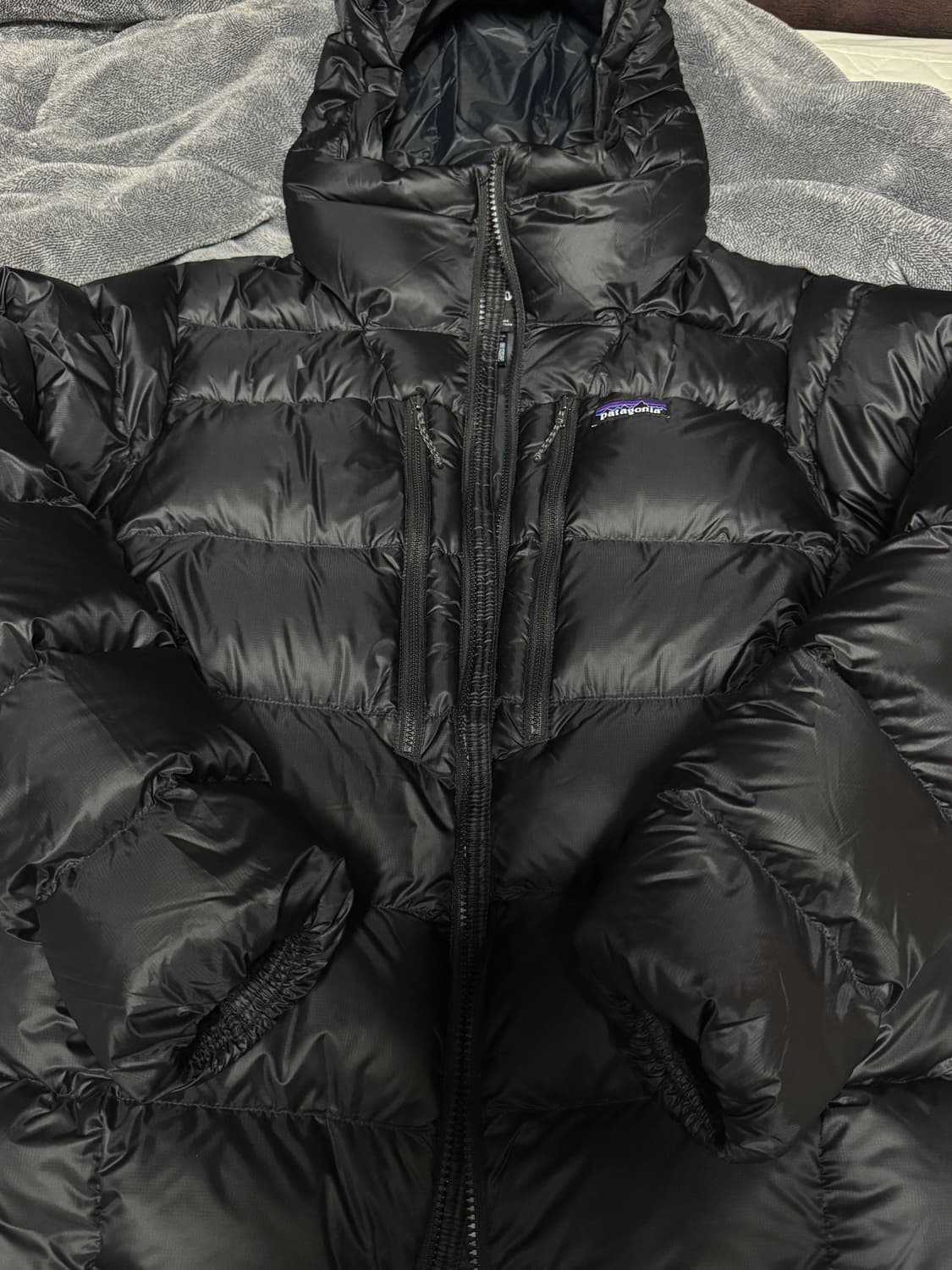 [새상품] 파타고니아 피츠로이 패딩 상품이미지3