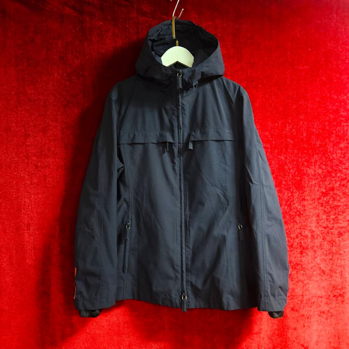 프라다(PRADA)레드텝 고어텍스
네이비 바람막이
w85size 상품이미지2