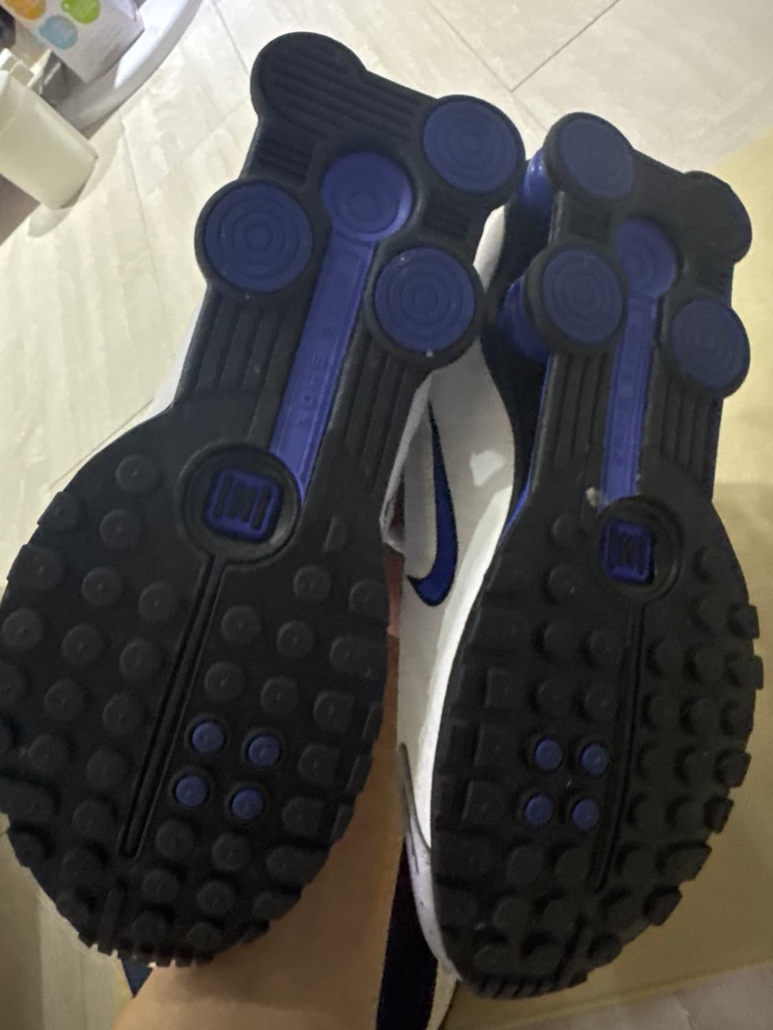 나이키 샥스 R4 화이트 레이서 블루 운동화 상품이미지3