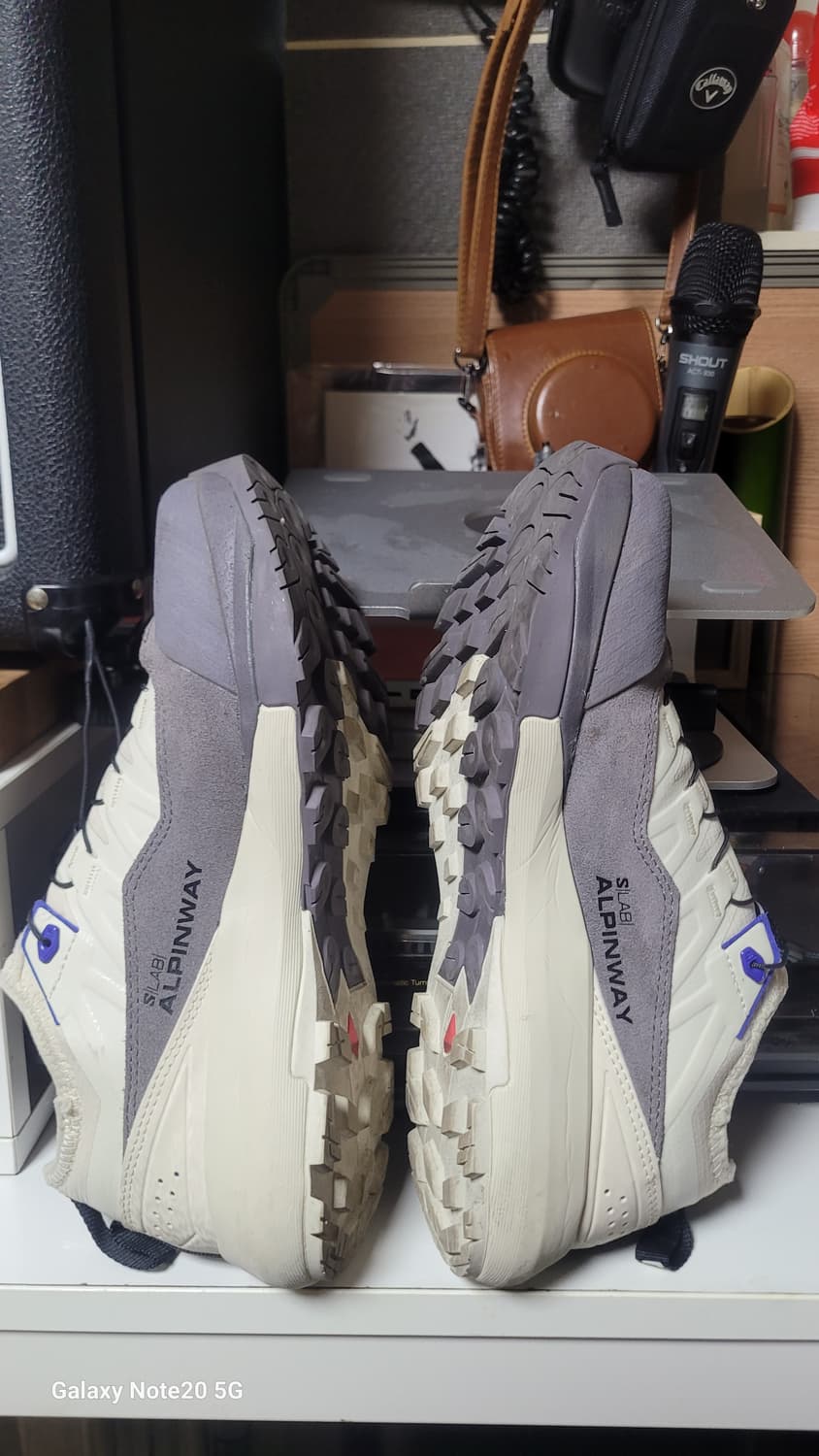 살로몬 스니커즈 상품이미지6