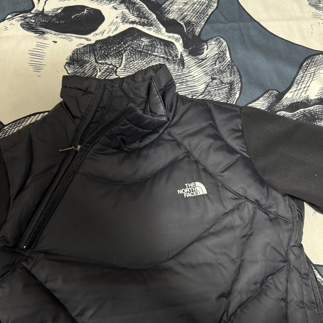 노스페이스 써모볼 패딩  웜업 사선집업  여성 M사이즈 상품이미지2
