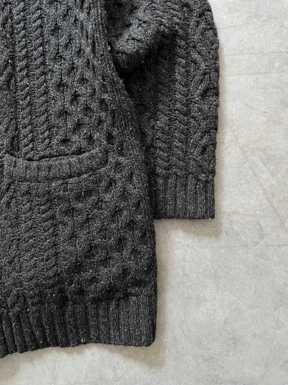 Beams 빔즈 차콜 케이블 버튼 가디건 상품이미지3