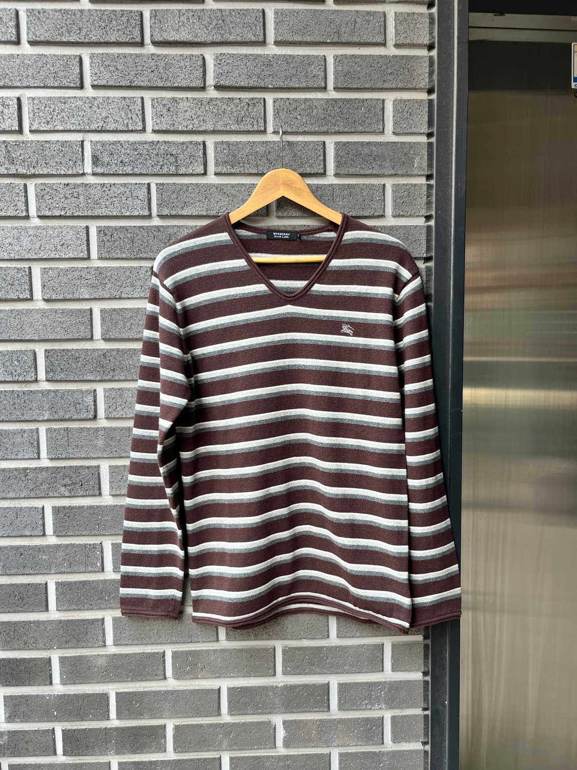 Burberry 버버리 스트라이프 스웨터 브라운 2 상품이미지1