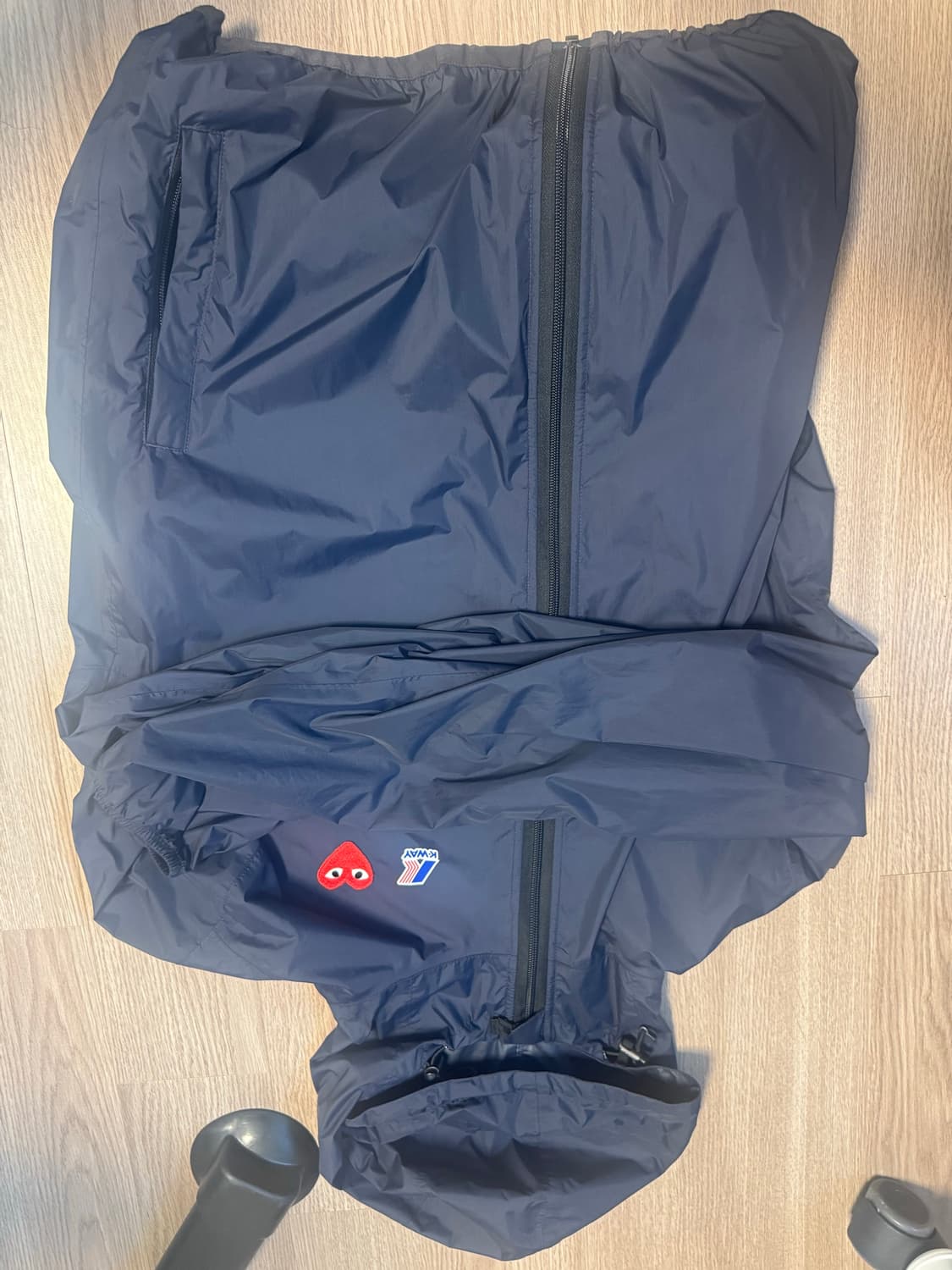 꼼데가르송 바람막이 네이비 상품이미지3