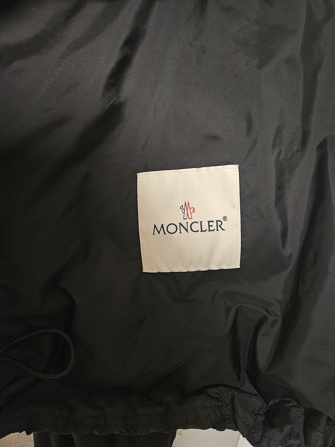 25ss 몽클레어 바람막이 에티아슈 3사이즈 블랙 상품이미지3