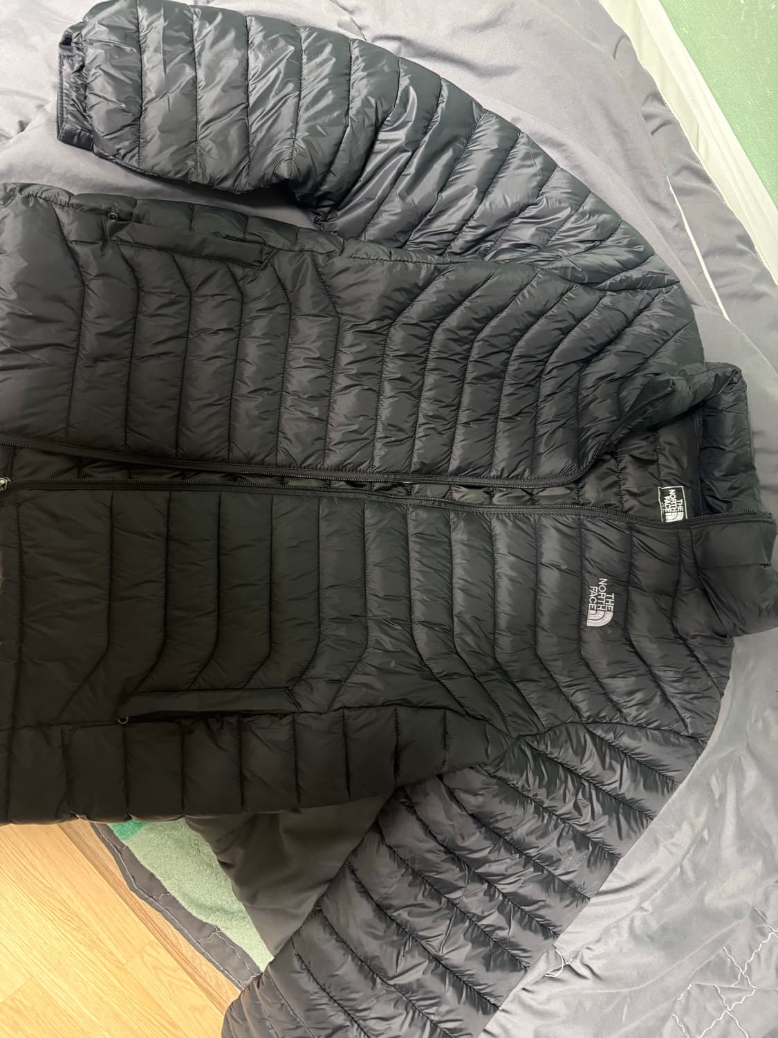 노스페이스 900 필파워 경량 패딩 블랙 상품이미지3