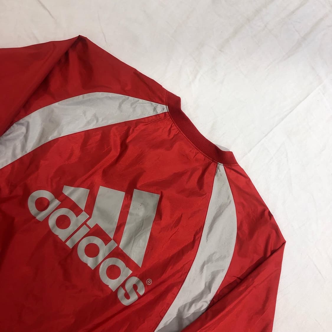 아디다스 레드 빅로고 땀복 웜업 상품이미지4