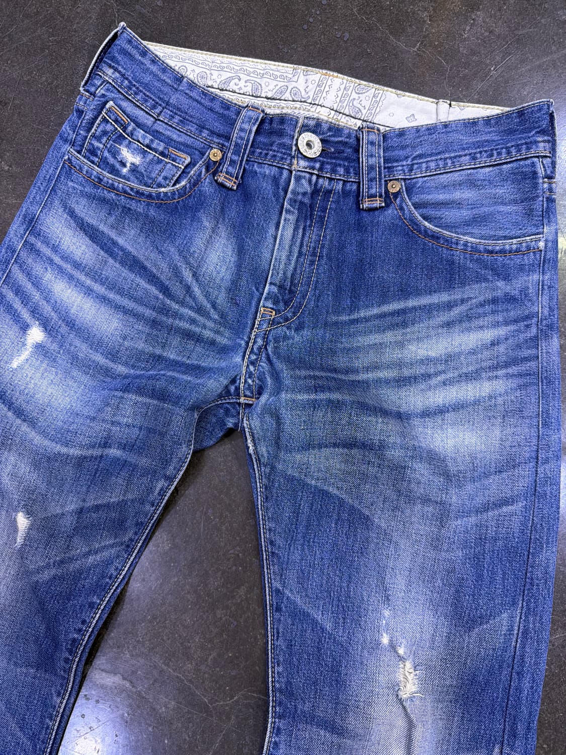 리바이스 523 스트레이트핏 백포켓 빈티지 데미지 워싱 데님팬츠 32 상품이미지3