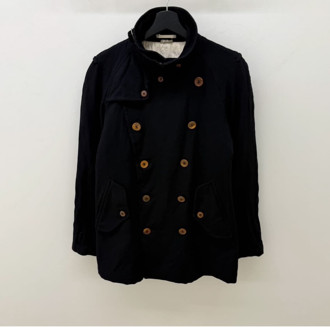 꼼데가르송 옴므플러스 축융 버튼 숏 코트 상품이미지3