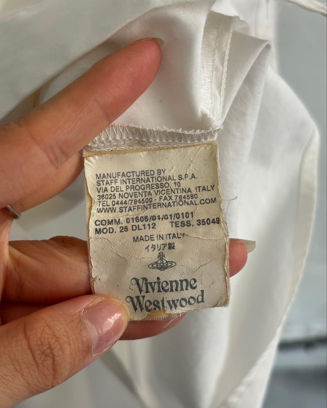 Vivienne Westwood 비비안웨스트우드 화이트 ORB로고 셔츠 상품이미지5