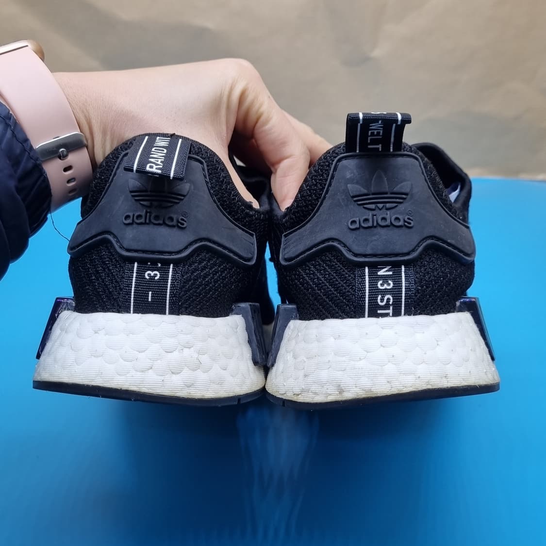 아디다스 NMD R1 운동화250. 상품이미지4