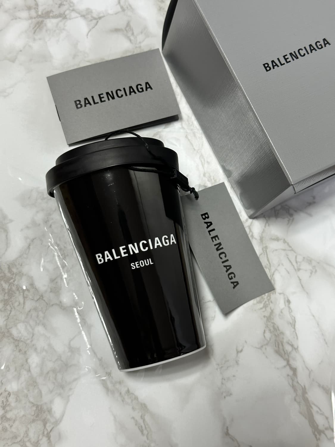 발렌시아가 서울 머그컵 블랙 새상품 상품이미지1