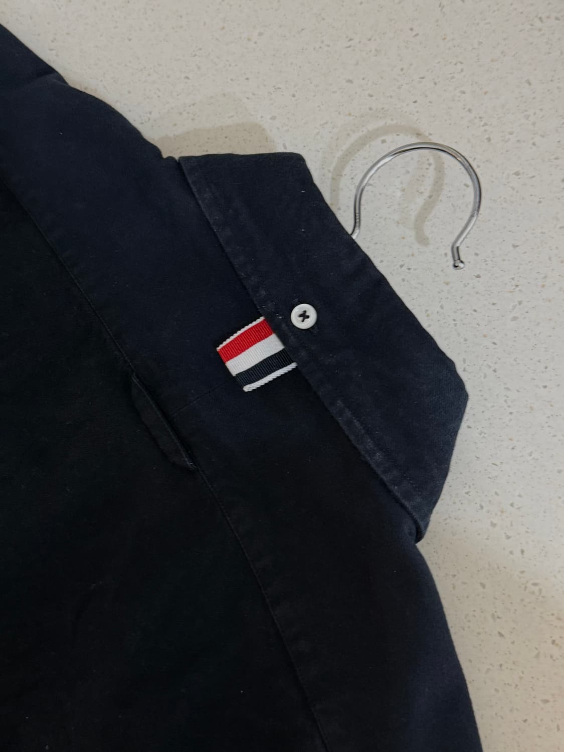 톰브라운 셔츠 네이비컬러 2사이즈 상품이미지3