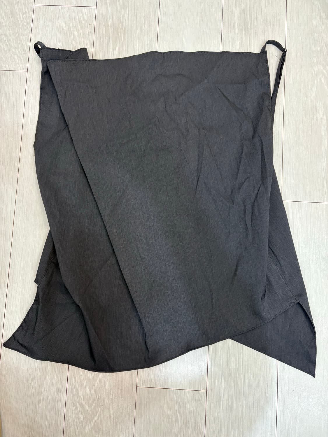 트리밍버드 드레이프 슬리브리스 상품이미지1