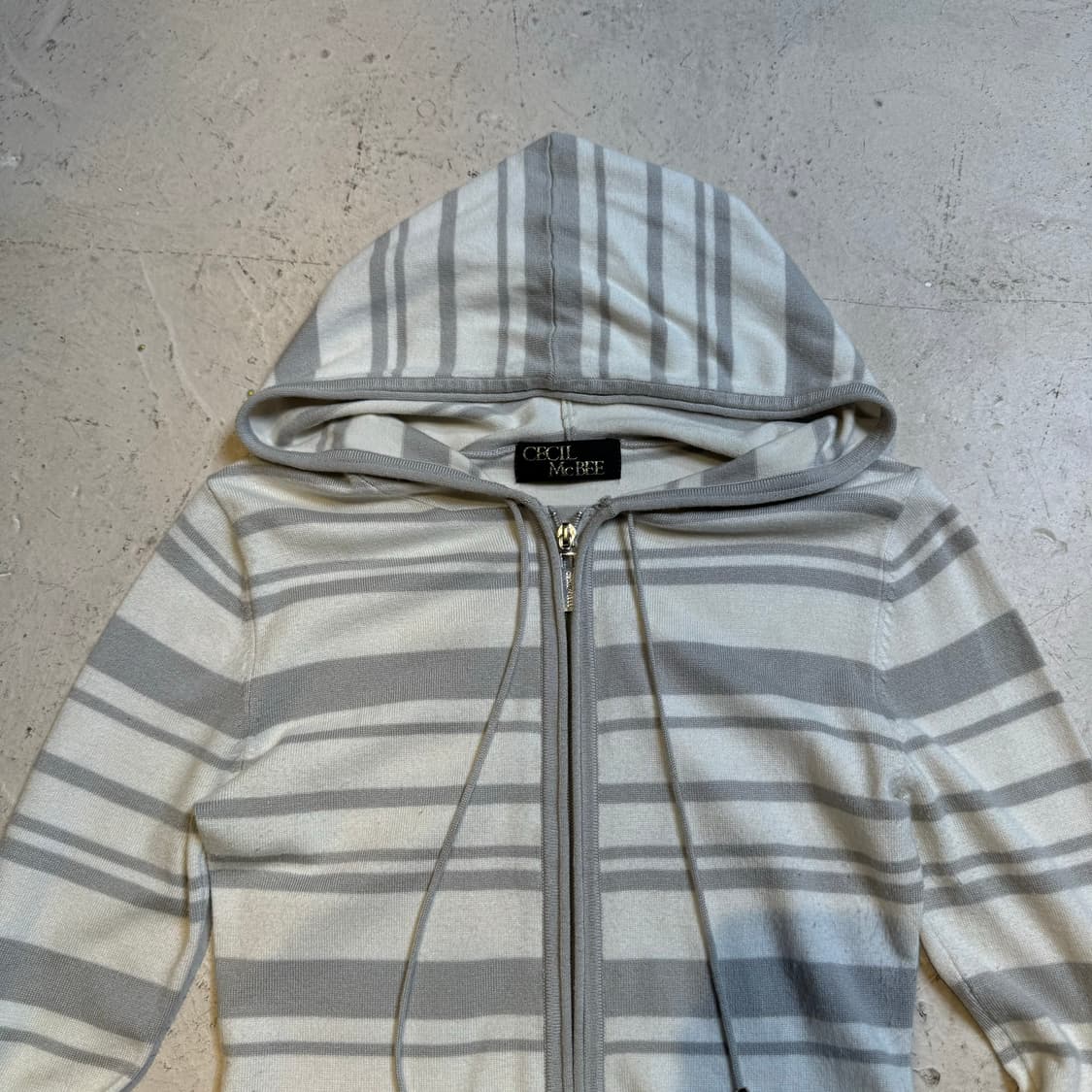 Cecil Mcbee 스트라이프 후드 원피스 집업 상품이미지4