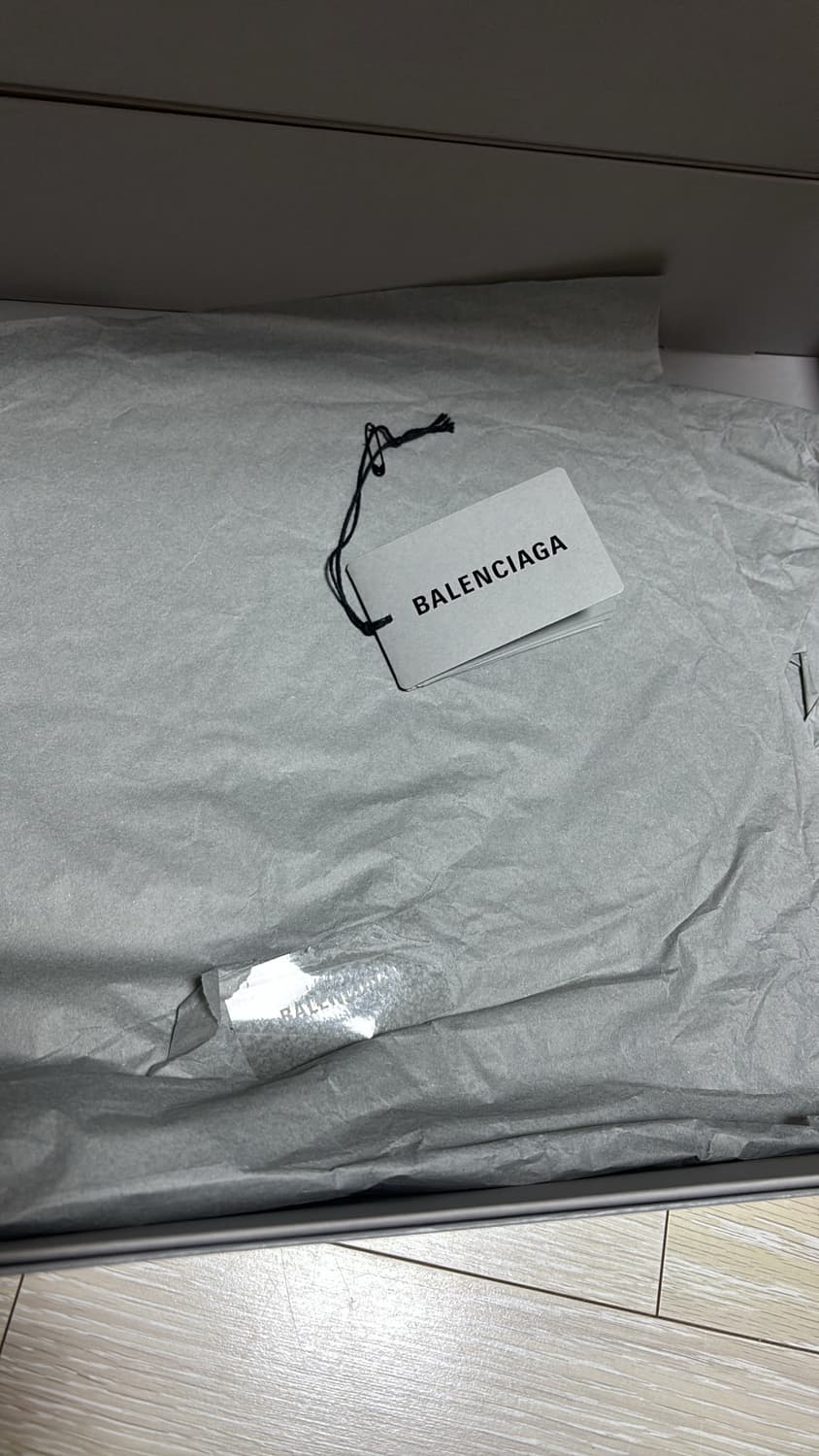 발렌시아가 개퍼 머드 디스 후드집업 xs사이즈 상품이미지7