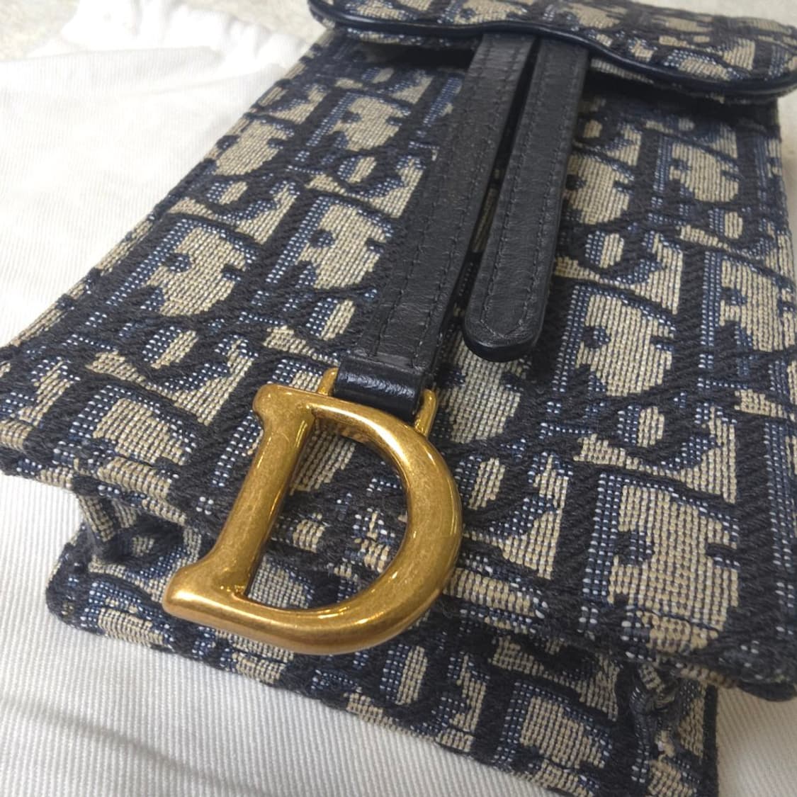 [중고/정품] 디올 오블리크 새들 버티컬 파우치 크로스백 상품이미지5